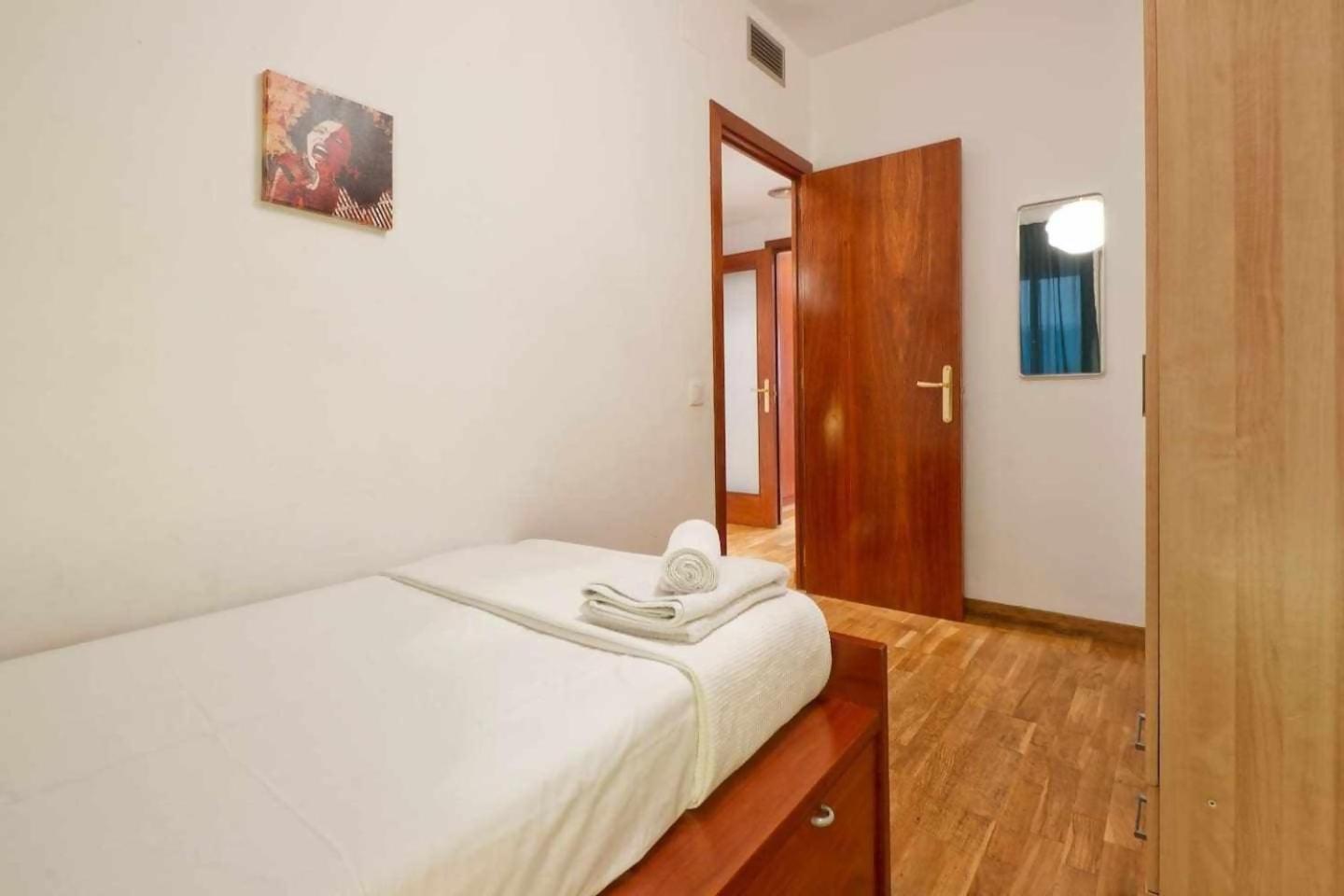 Comfortable 4 Rooms 2Bath W Balcony Barcelona Buitenkant foto