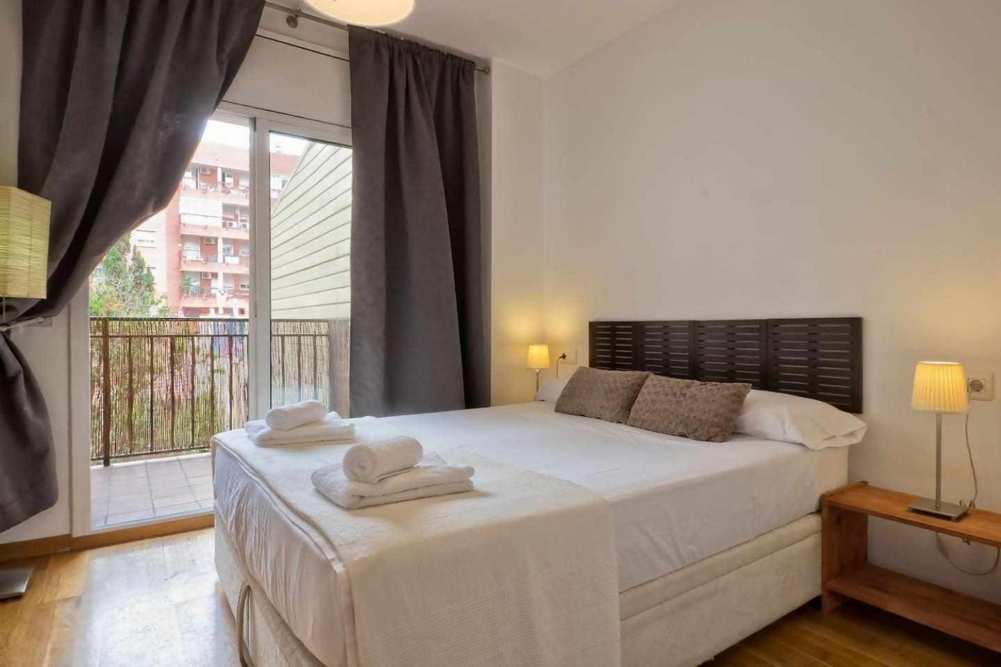 Comfortable 4 Rooms 2Bath W Balcony Barcelona Buitenkant foto